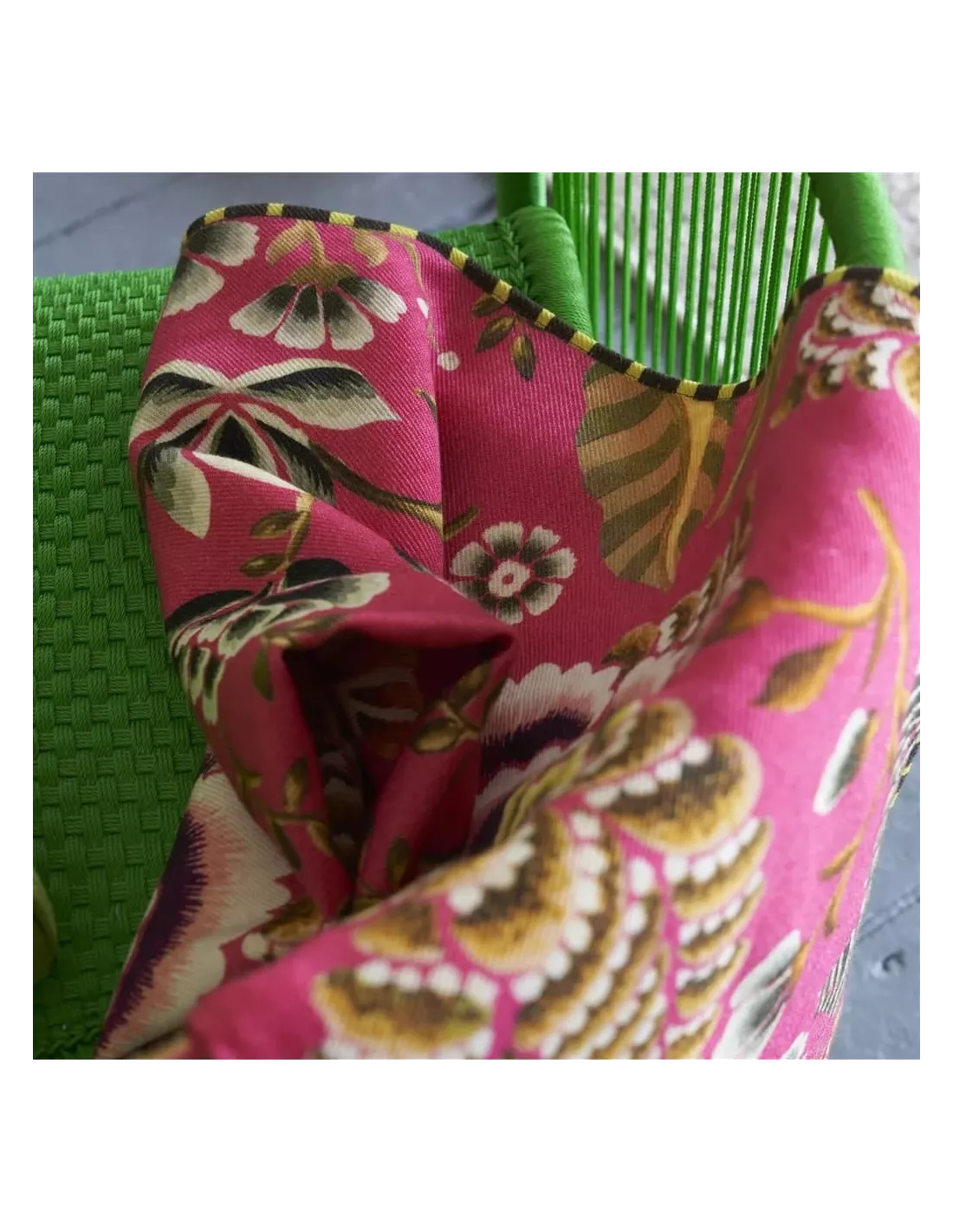 Plaid Rose De Damas Cerise, Designers Guild – Image 3
