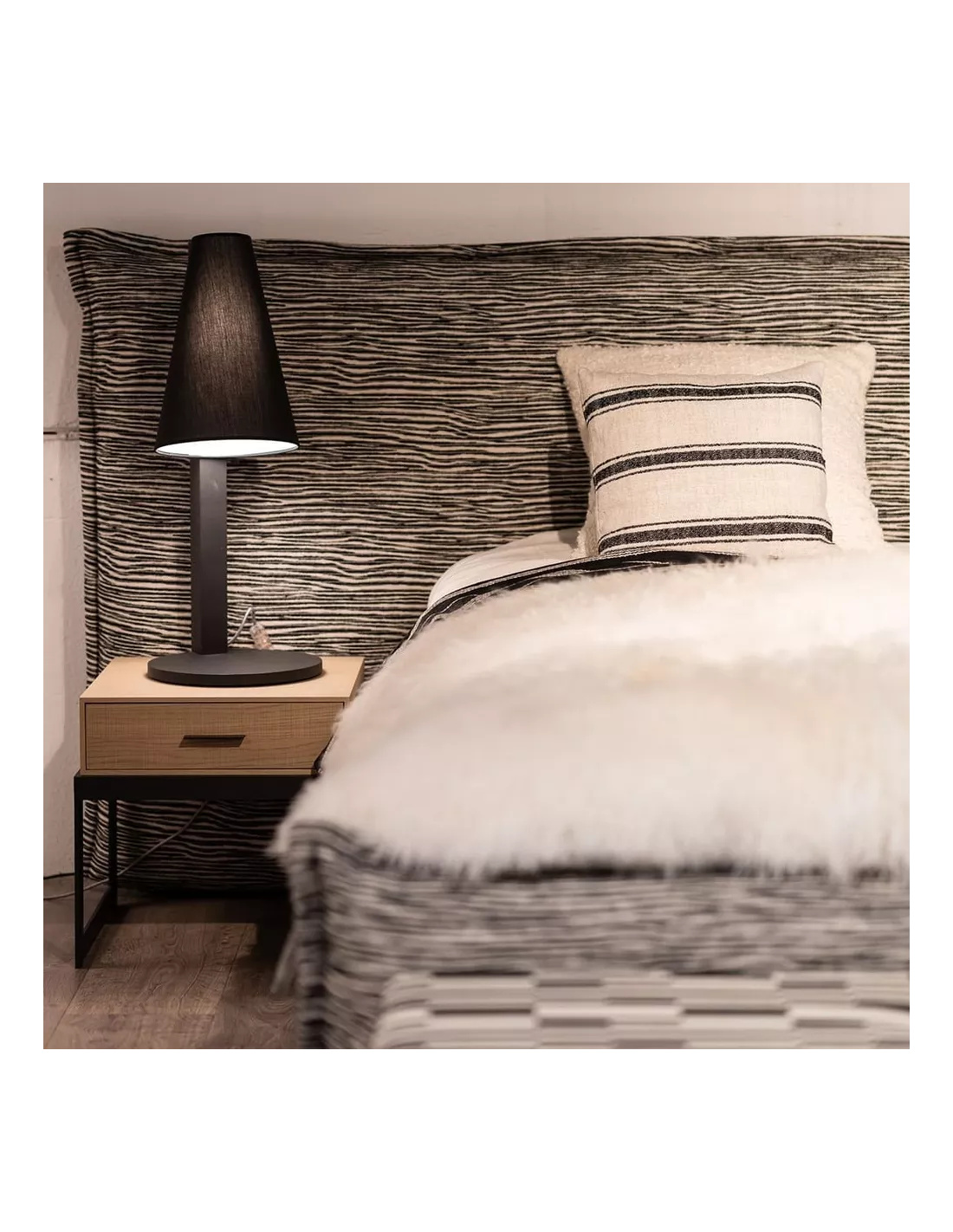 Table De Nuit Milos Tiroir, PH Collection – Image 2